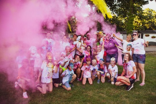 COLOR_RUN_2017_COLORRUN_GROEPSFOTO-2.jpg