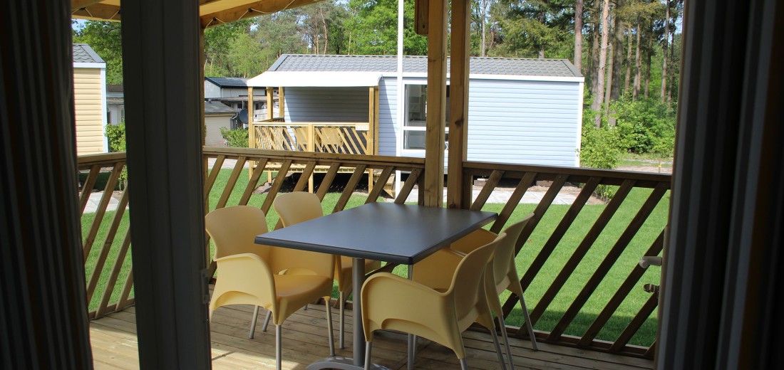 CHALET+_TERRAS_DOORKIJK_2017.JPG