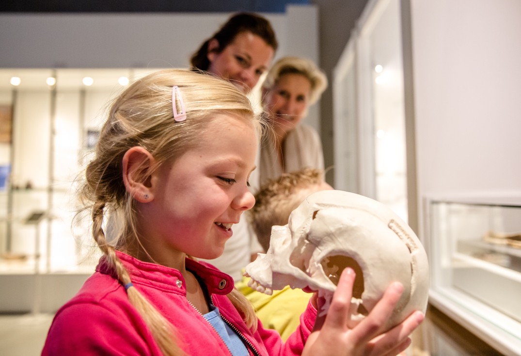 Neanderthaler tot stedeling - skelet-min.jpg