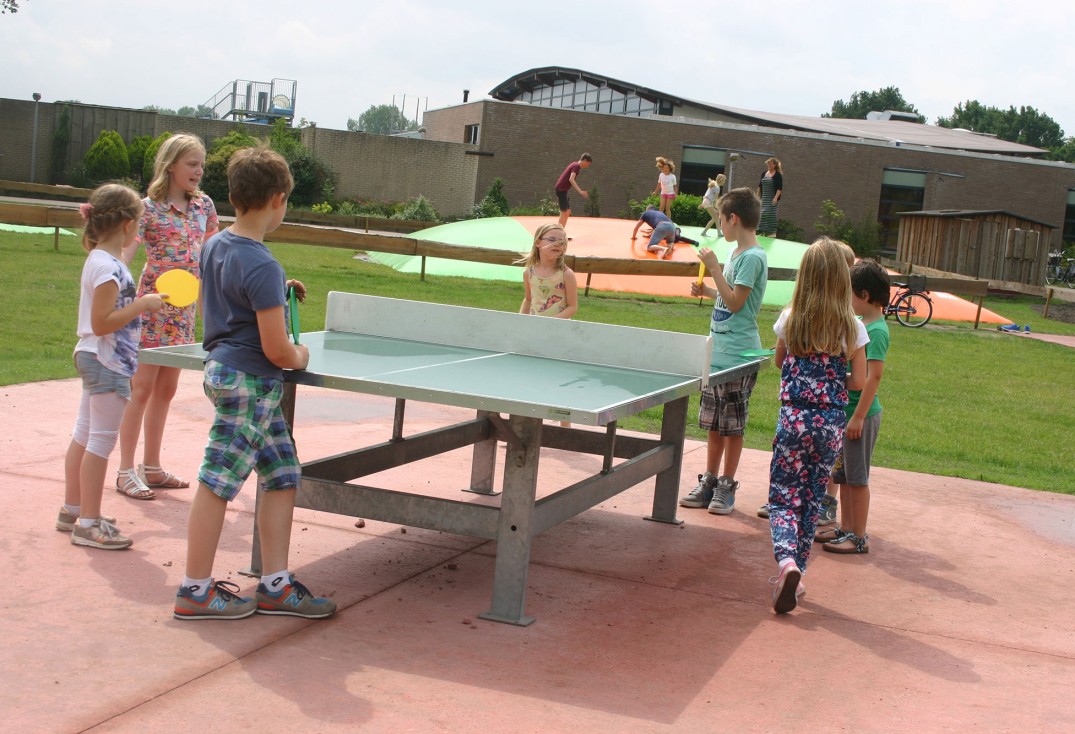 SPORT_EN_SPEELPARK_TAFELTENNIS_AIRTRAMPOLINE_KINDEREN_CARLEIN_JENS.JPG